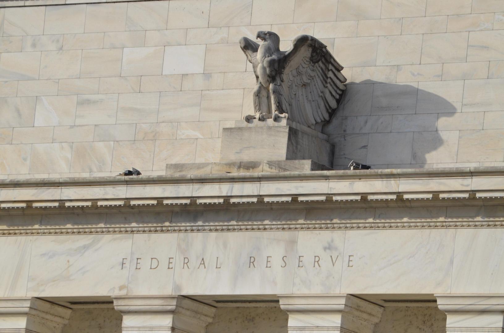 Bitcoin Surpasses $64,000: Market Anticipates Fed Decision with Risk of Surprise Hike